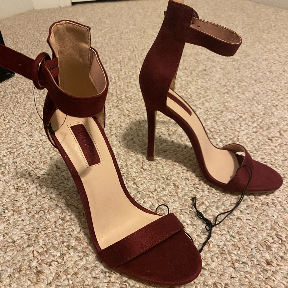 Burgundy Heels Size 5.5 Forever 21